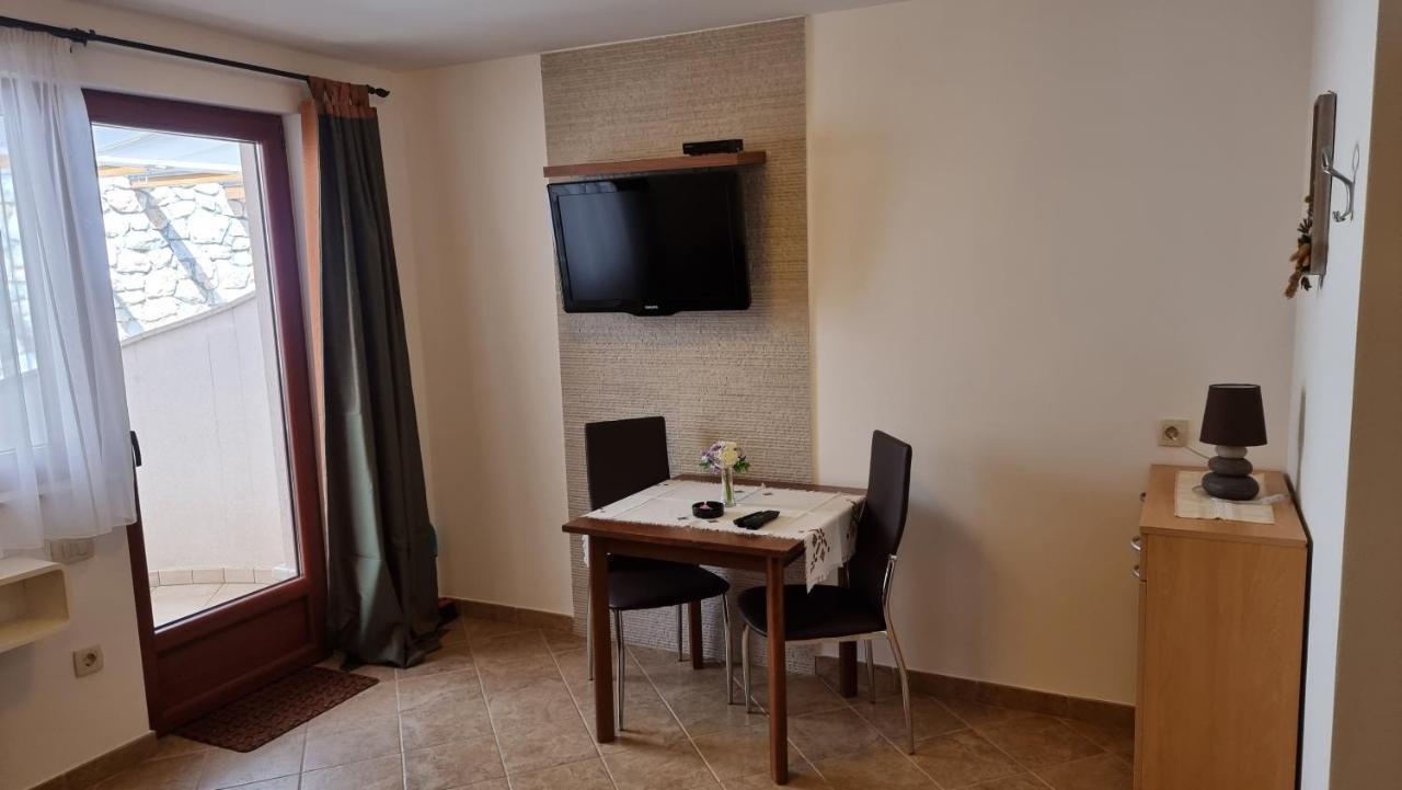 Apartmani Sidro Malinska Εξωτερικό φωτογραφία
